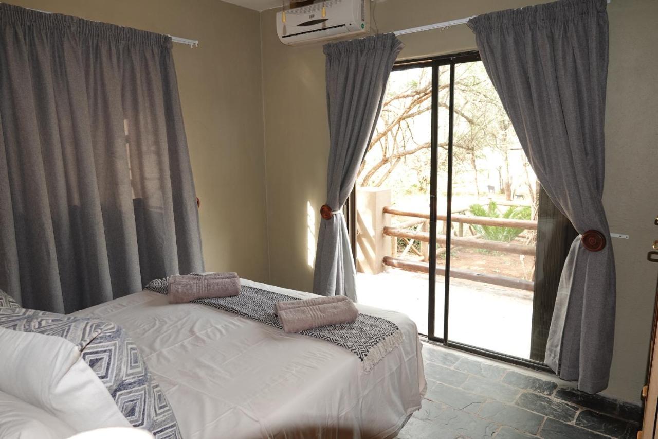 Marloth Park Hippo House Villa Екстериор снимка